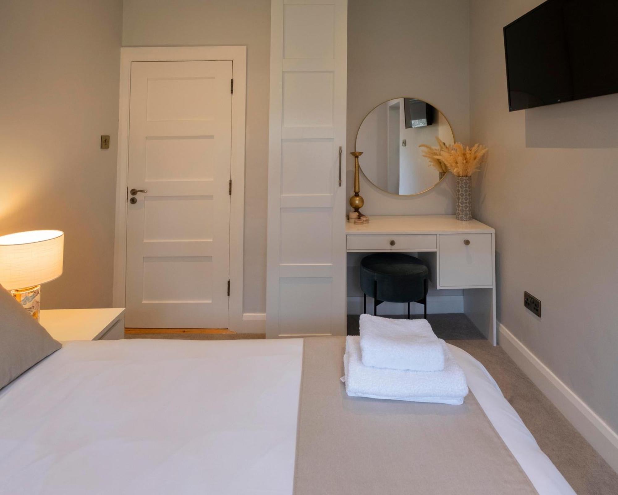 The Hillcrest, Luxury Accommodation In Castleblayney Town Exterior photo
